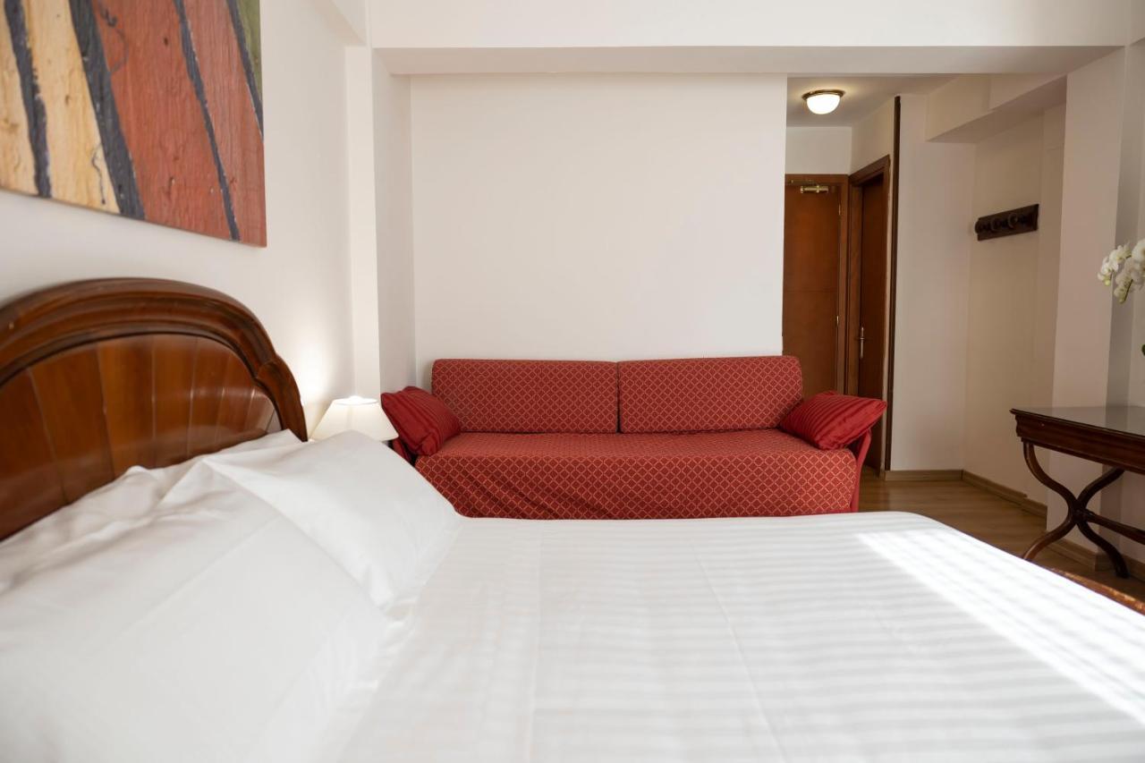 Grand Hotel Del Parco Pescasseroli Oda fotoğraf